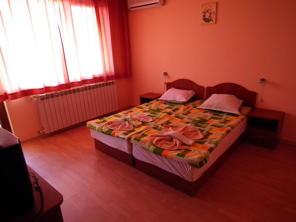Guest House Olimpiya Sveti Vlas Exterior photo